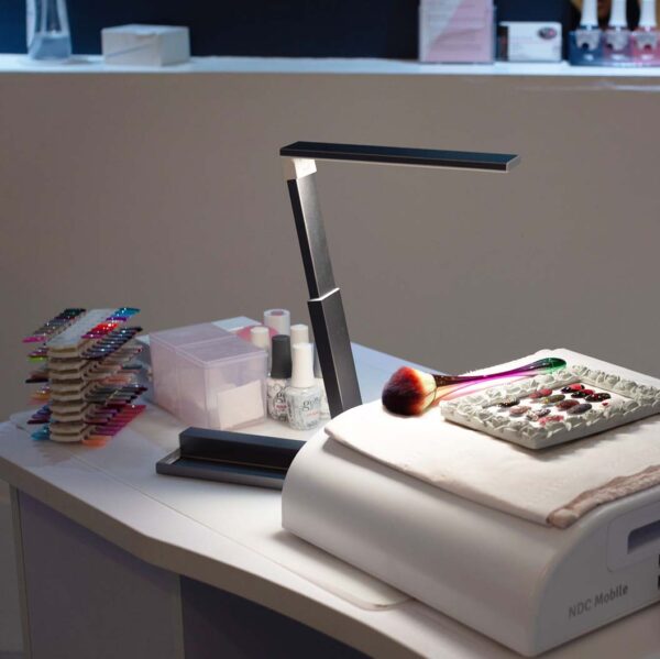 A rechargeable ZigZag Lamp - Image 7