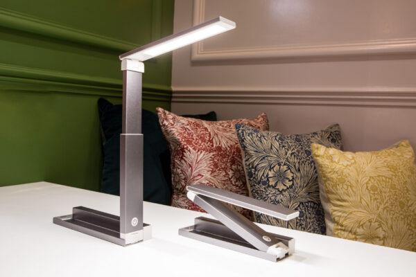 A rechargeable ZigZag Lamp - Image 3