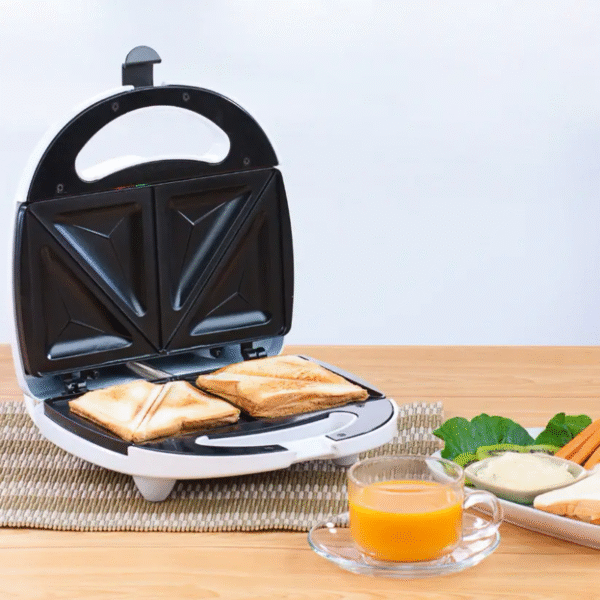 Domestic King 2 Slice White Sandwich Maker 750W- DK180100 - Image 2