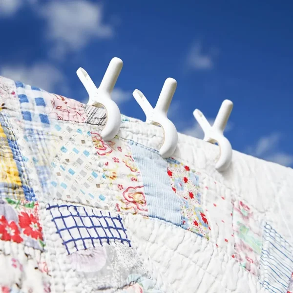 2/4pcs Beach Towel Clips Quilt Drying Clamp Heavy Duty Beach Chair Clips Laundry Clip To Keep Towel Clothes Blankets To Dry - Image 2